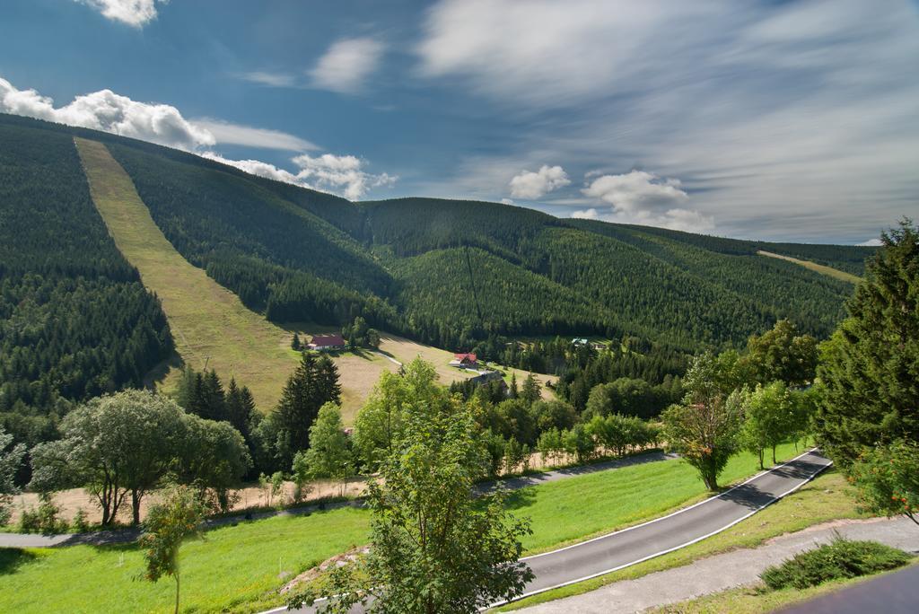 Hotel Adam Špindlerŭv Mlýn Kültér fotó