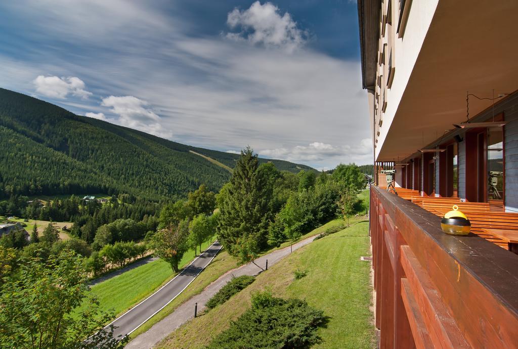 Hotel Adam Špindlerŭv Mlýn Kültér fotó