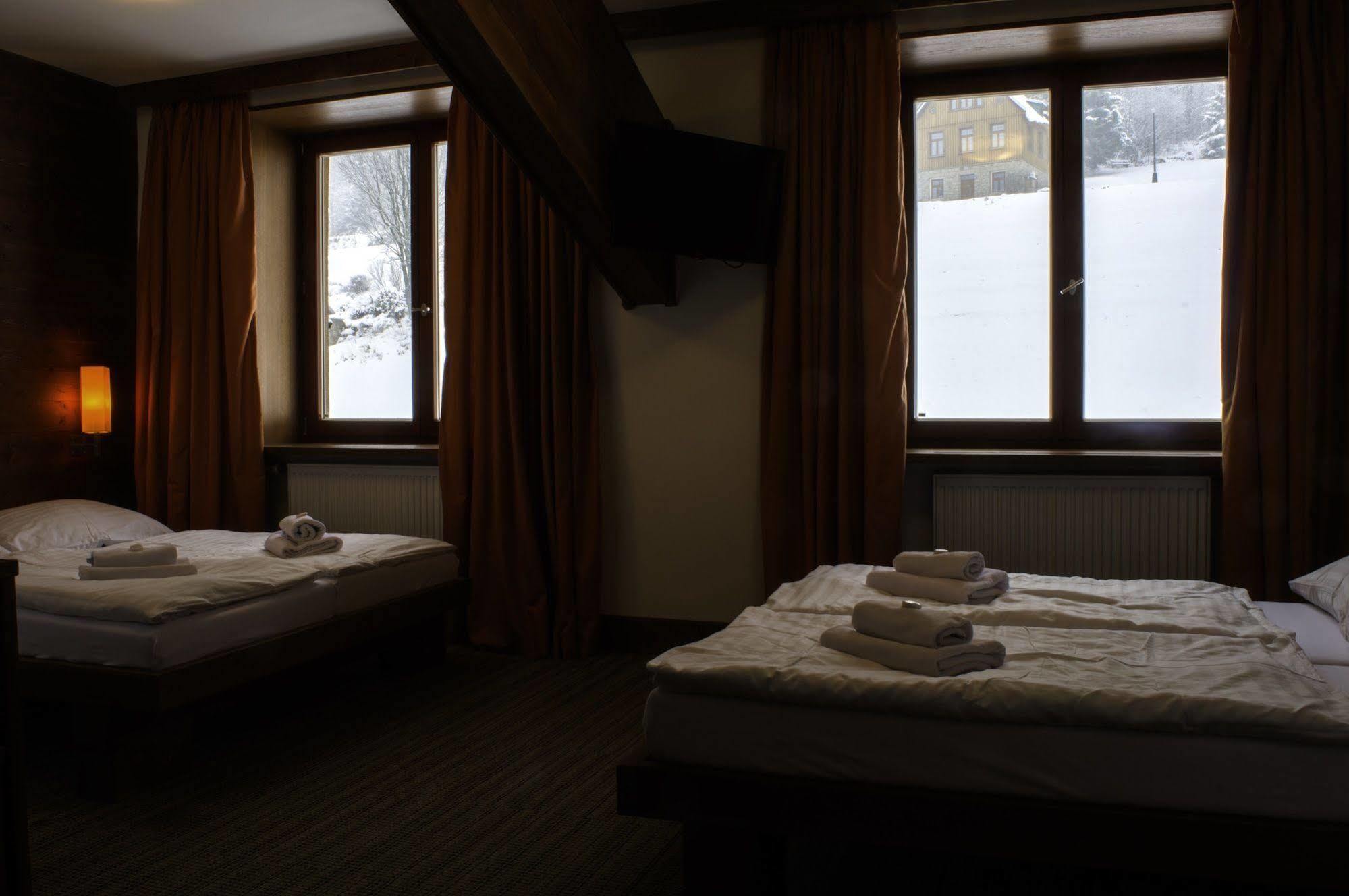 Hotel Adam Špindlerŭv Mlýn Kültér fotó